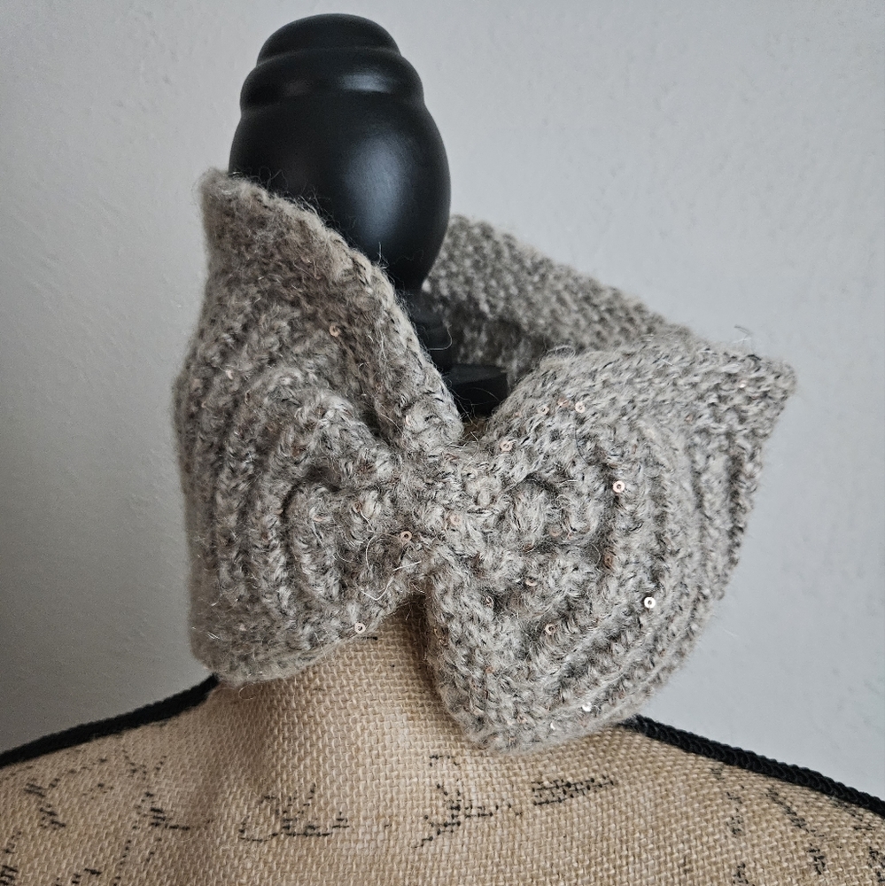 Khaki crochet headband